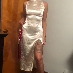 Slinky pearl mid dress